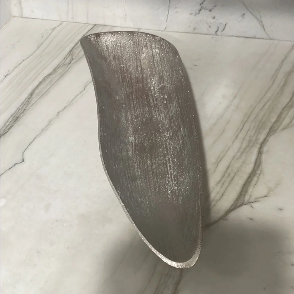 Modern Silver Oval Serving Tray Decor – Sleek Home Dining Centerpiece